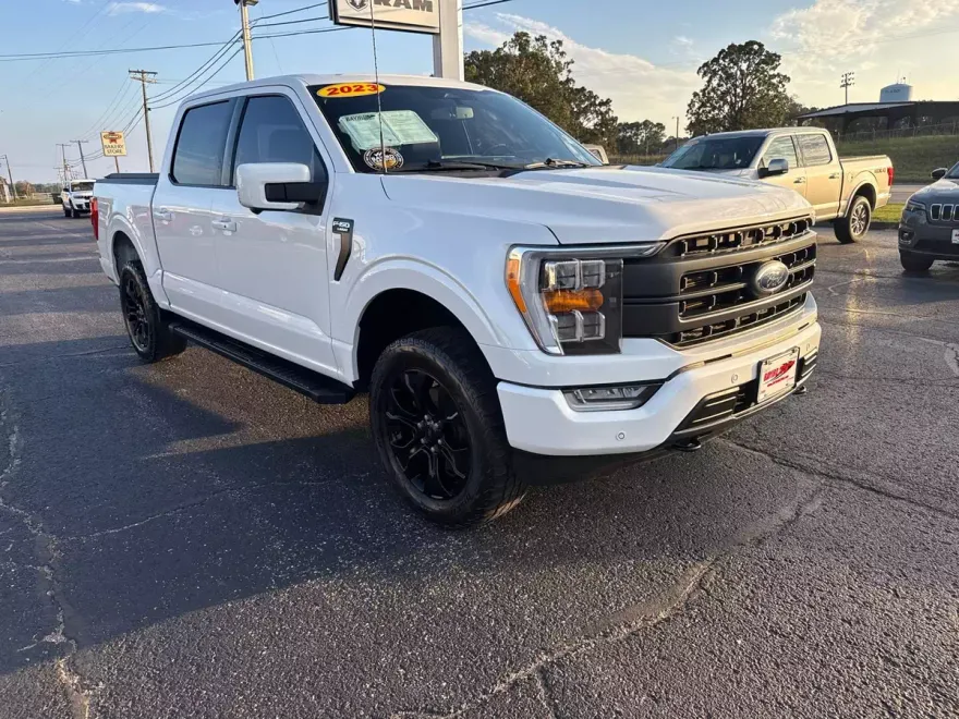 2023 Ford F-150 Lariat photo 1