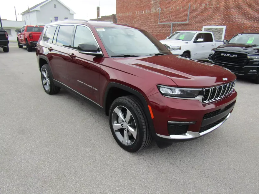 2025 Jeep Grand Cherokee Limited photo 1