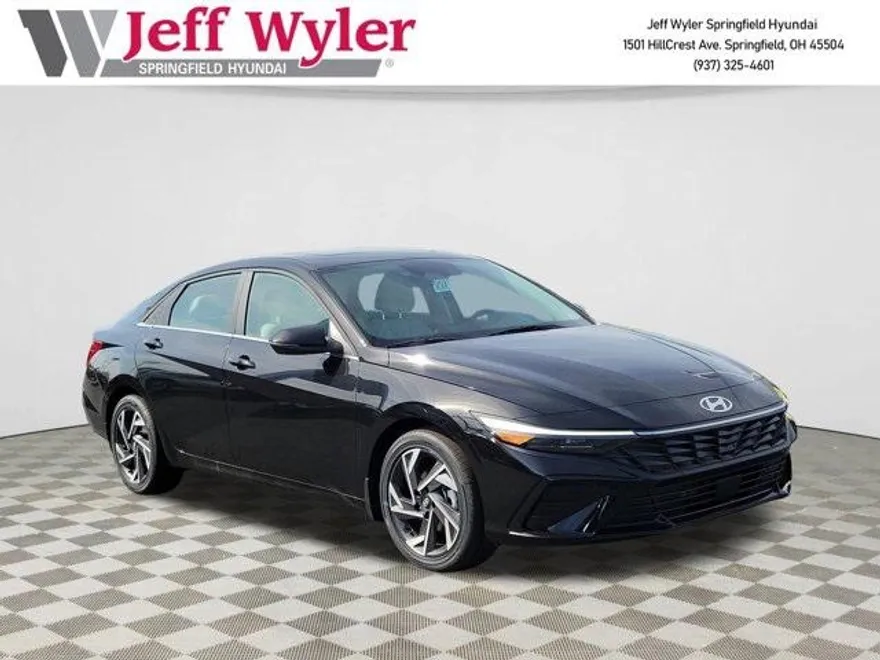 2025 Hyundai Elantra Limited photo 1