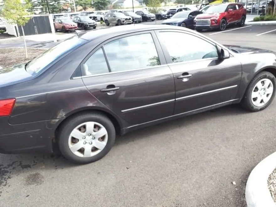2010 Hyundai Sonata GLS photo 1
