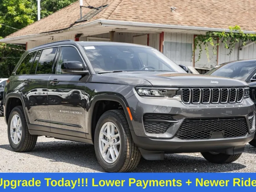 2025 Jeep Grand Cherokee Laredo photo 1
