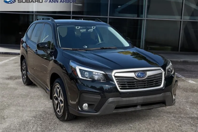 2021 Subaru Forester Premium photo 1