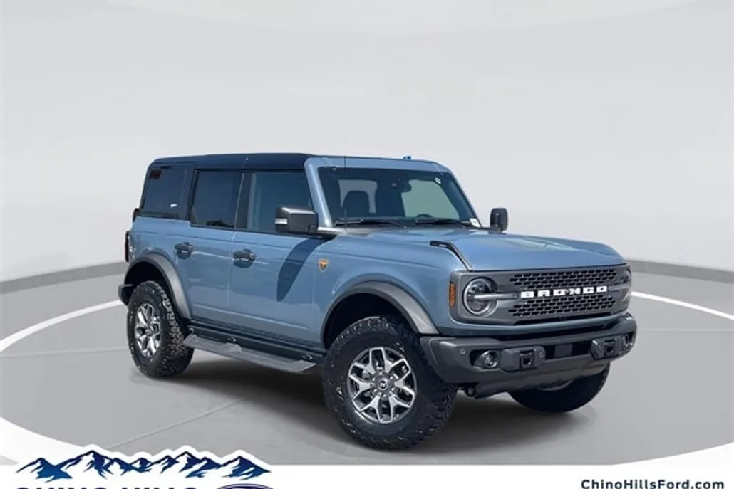 2025 Ford Bronco Badlands photo 1