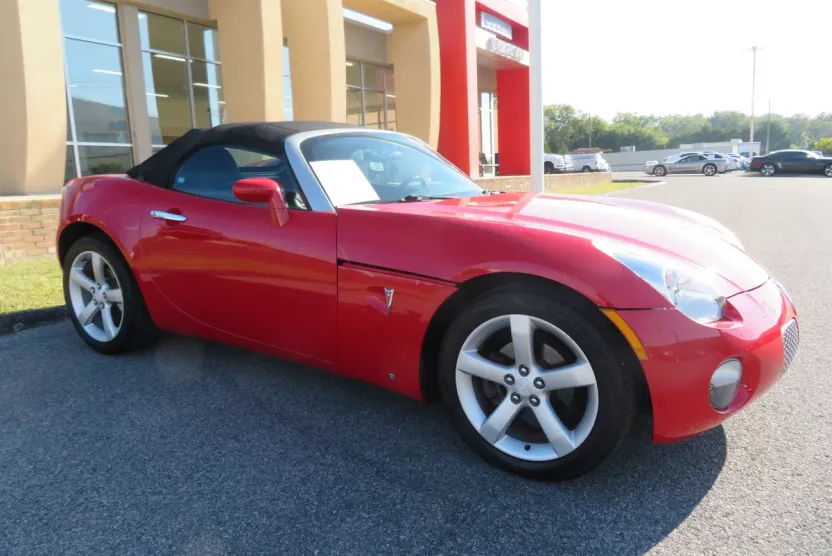 2006 Pontiac Solstice Base photo 1