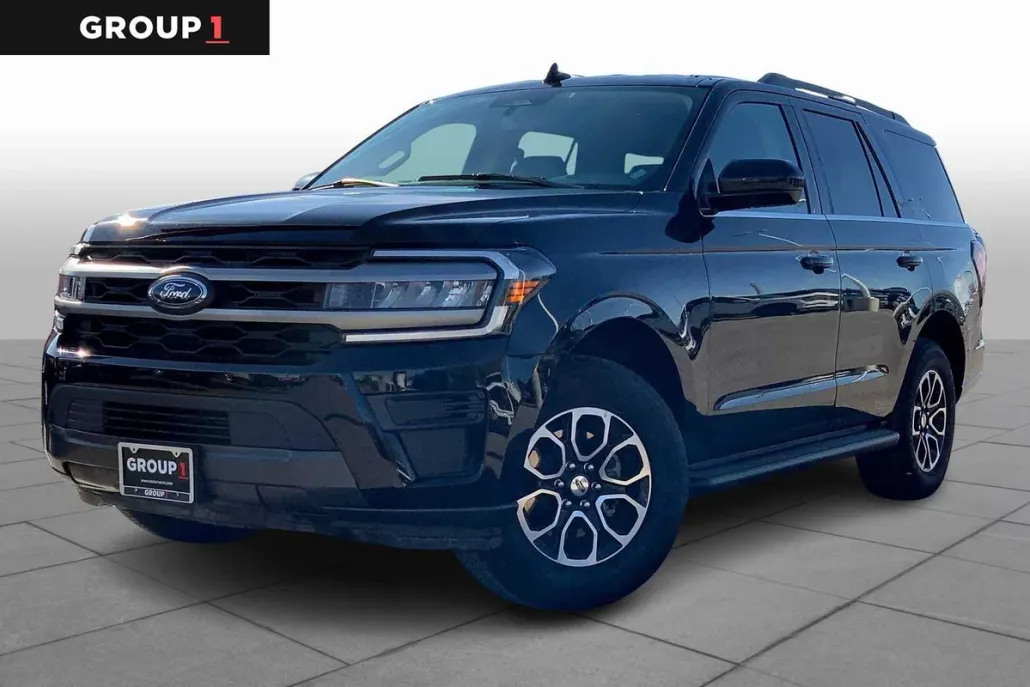 2024 Ford Expedition XLT photo 1