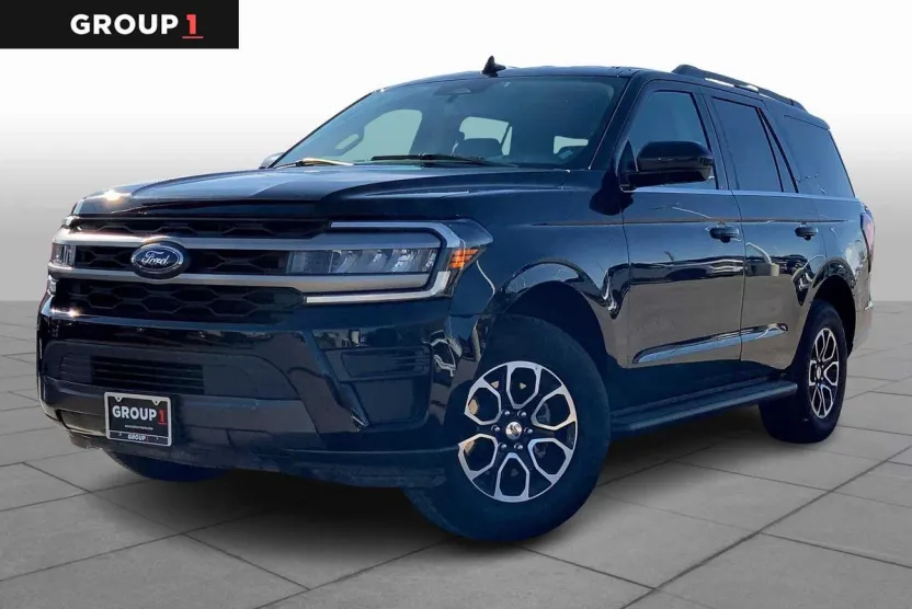 2024 Ford Expedition XLT photo 1