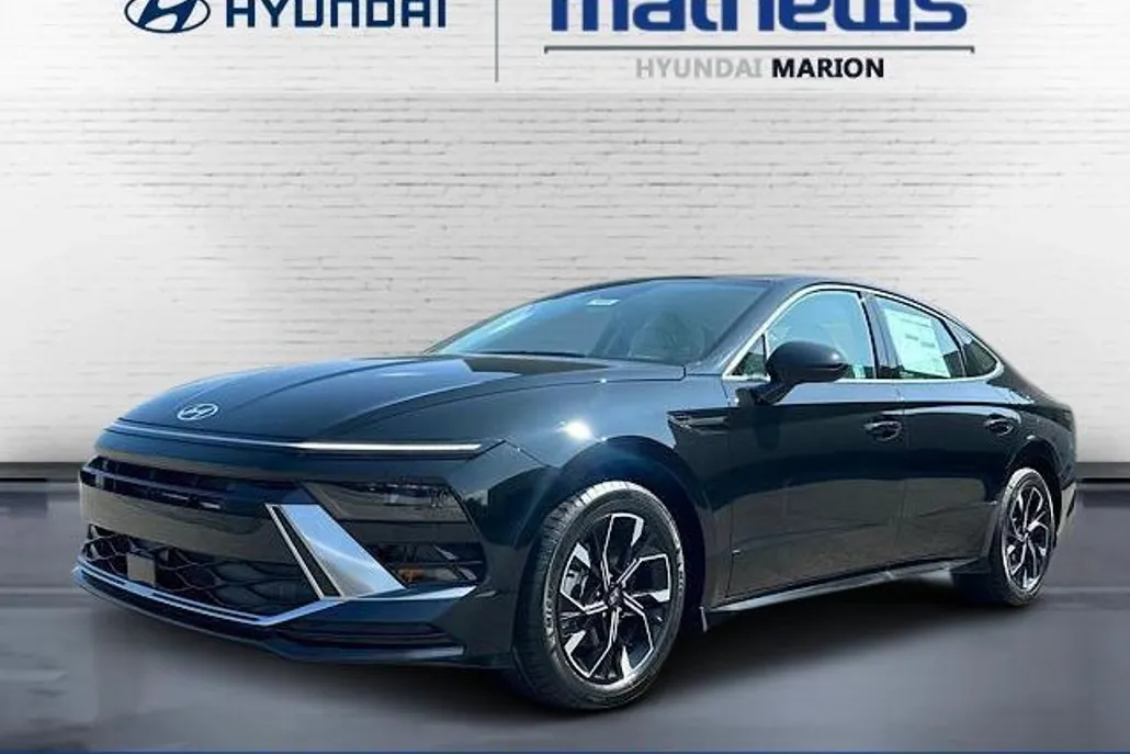2024 Hyundai Sonata SEL photo 1