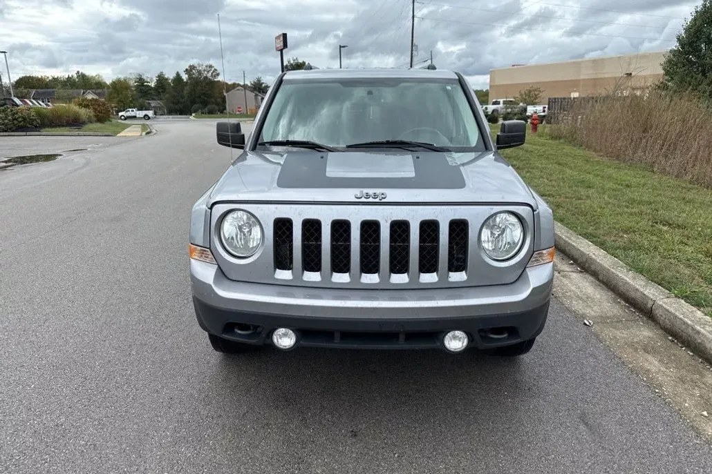2016 Jeep Patriot Sport photo 1