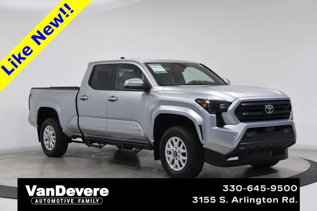 2024 Toyota Tacoma SR5 photo 1