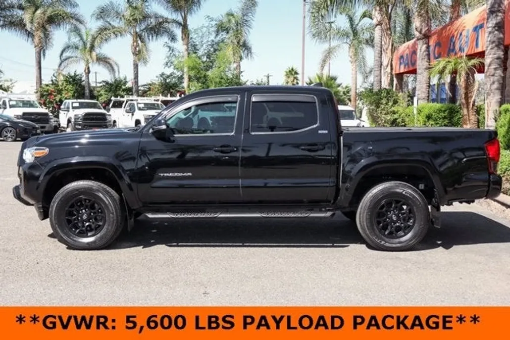 2022 Toyota Tacoma SR5 photo 1