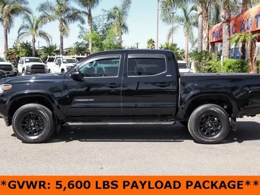 2022 Toyota Tacoma SR5 photo 1