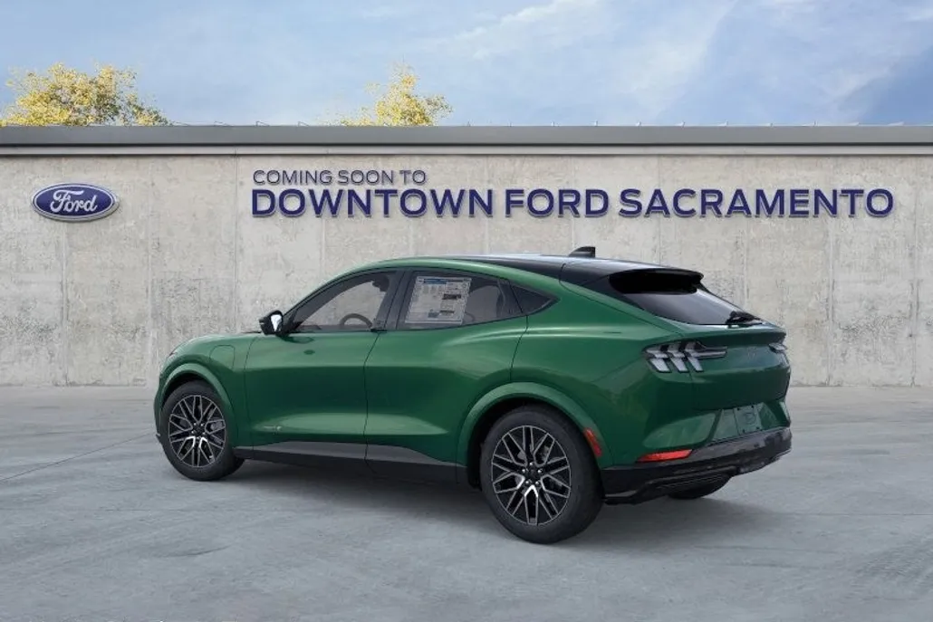 2025 Ford Mustang Mach-E Premium photo 1