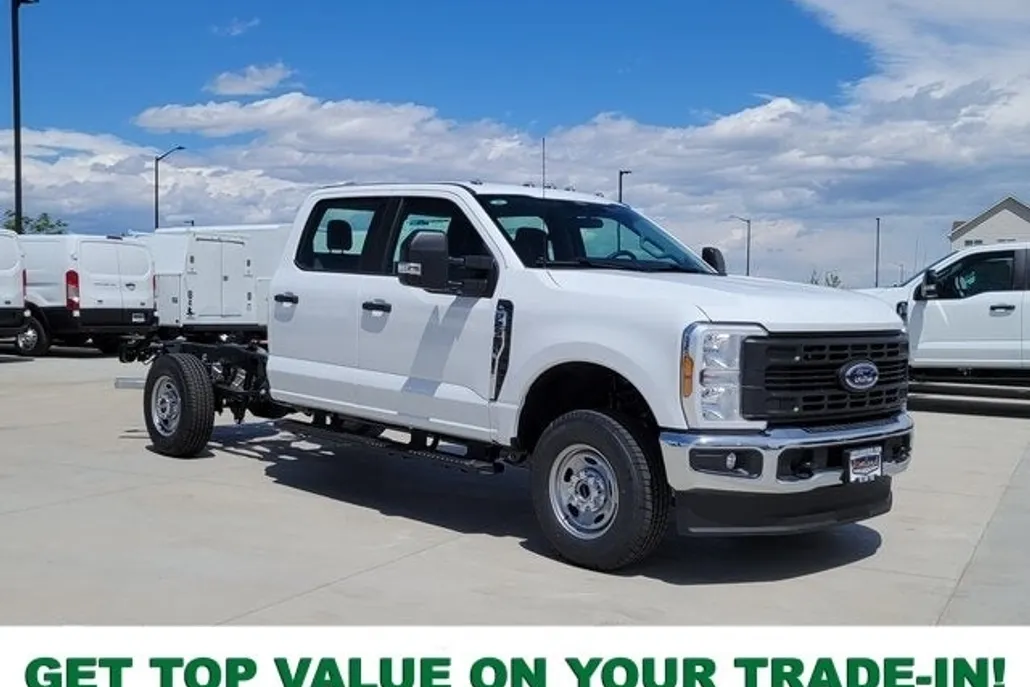 2025 Ford F-250 photo 1
