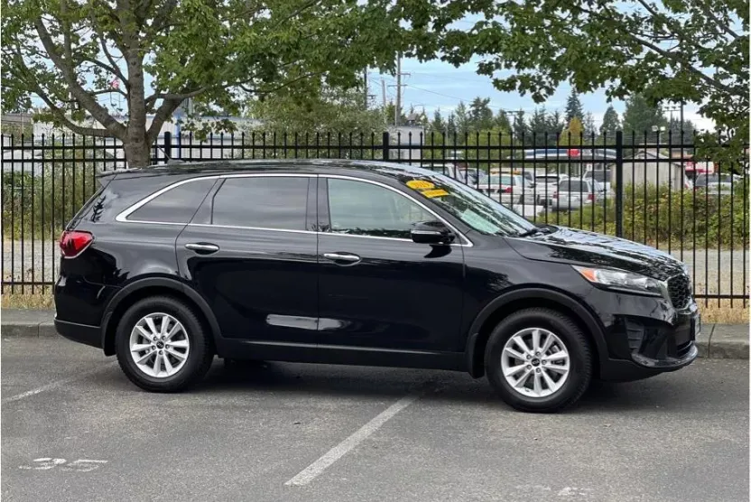 2019 Kia Sorento L photo 1