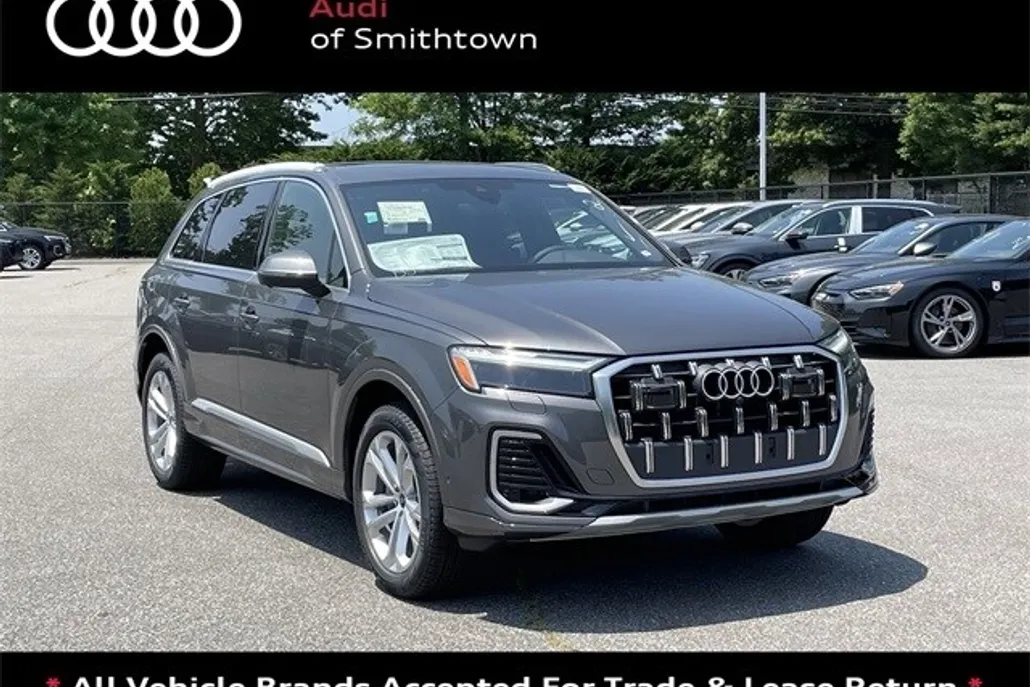2025 Audi Q7 45 Premium photo 1