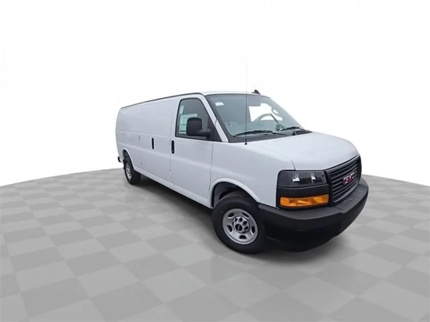 2025 Gmc Savana Cargo 3500 photo 1