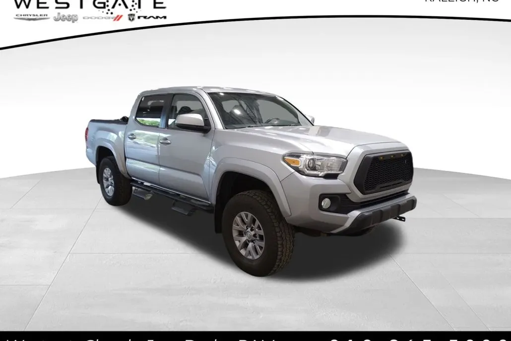 2017 Toyota Tacoma SR photo 1