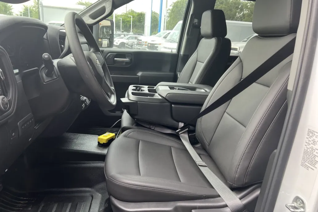 2025 Chevrolet Silverado 3500HD Work Truck photo 1