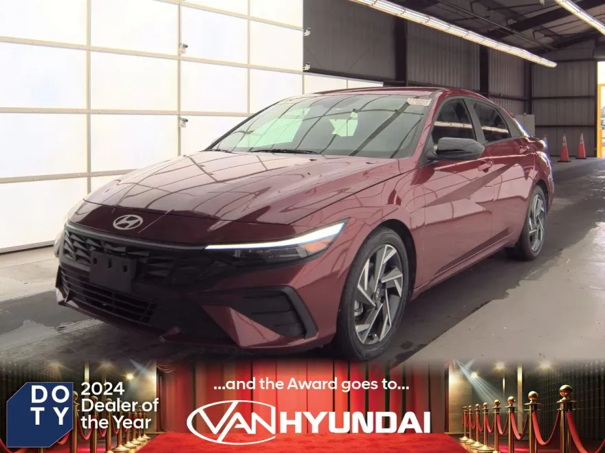 2025 Hyundai Elantra SEL Sport photo 1