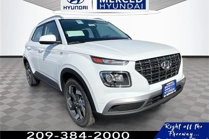 2025 Hyundai Venue SEL photo 1