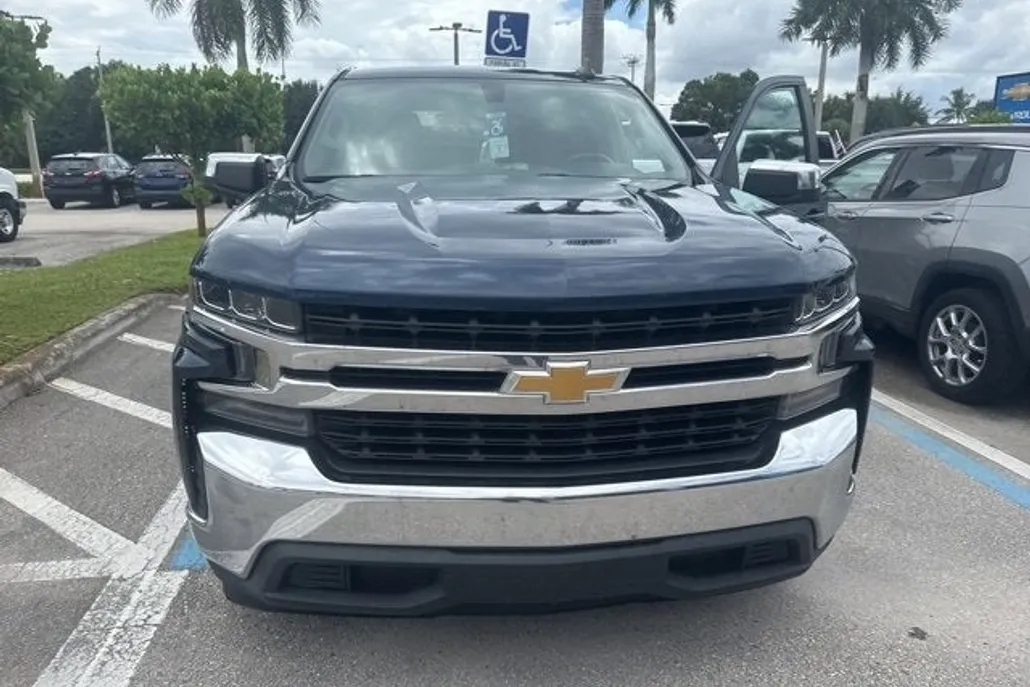 2019 Chevrolet Silverado 1500 LT photo 1