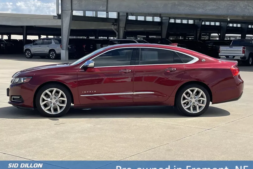 2016 Chevrolet Impala LTZ photo 1