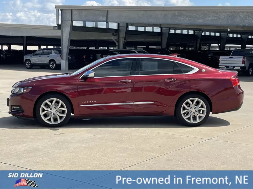 2016 Chevrolet Impala LTZ photo 1