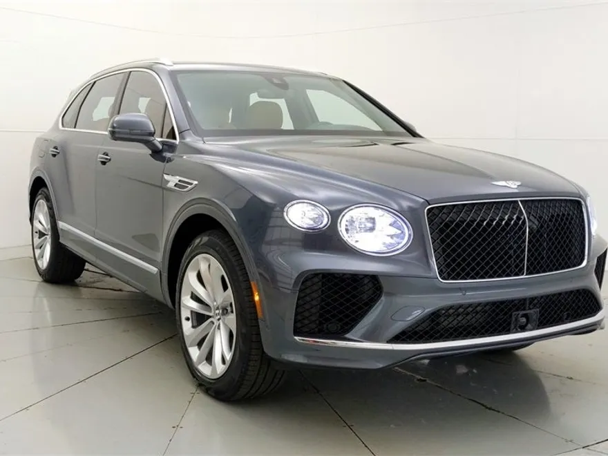 2024 Bentley Bentayga V8 photo 1