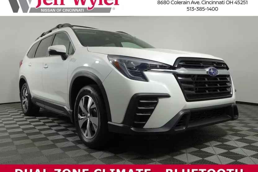 2023 Subaru Ascent Premium photo 1