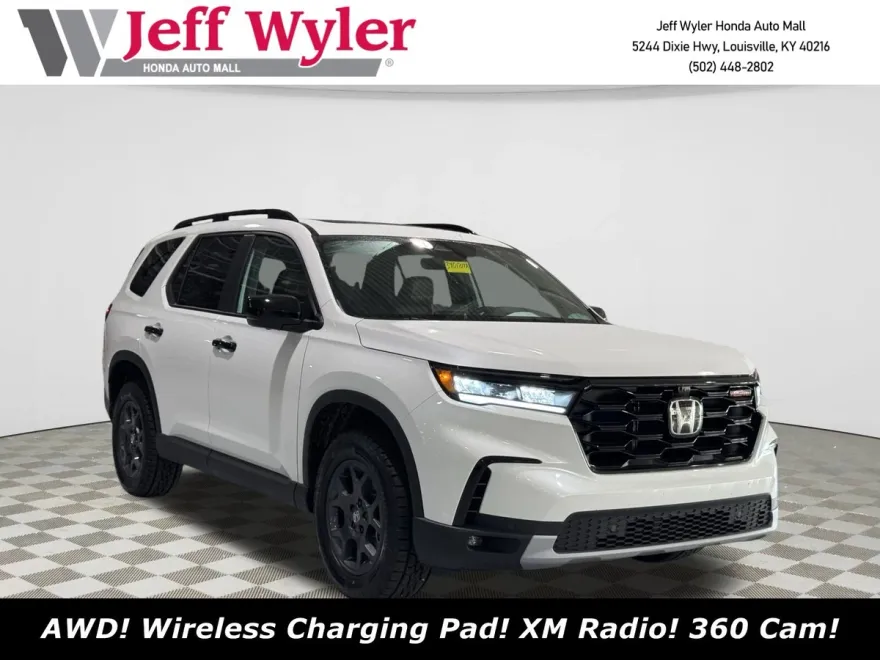 2025 Honda Pilot TrailSport photo 1