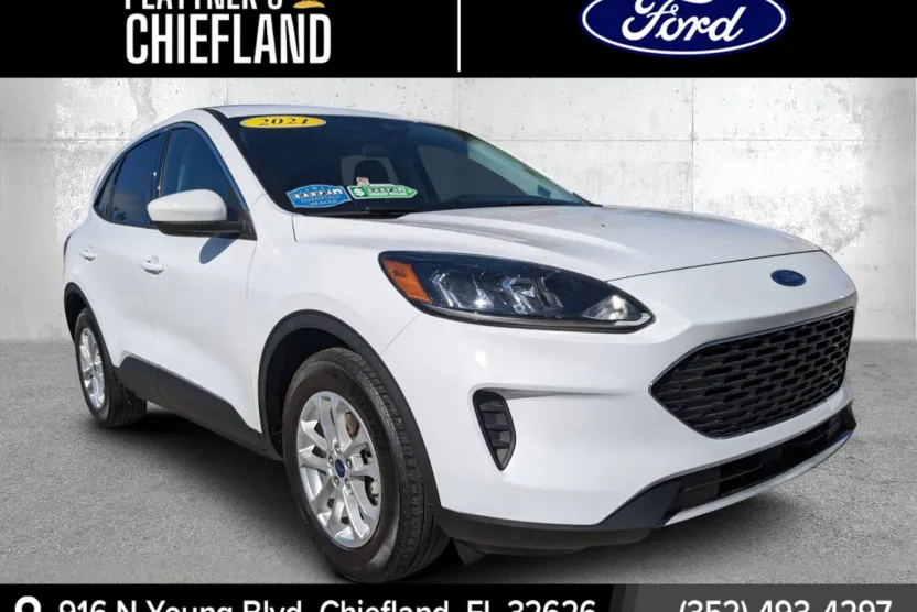 2021 Ford Escape SE photo 1