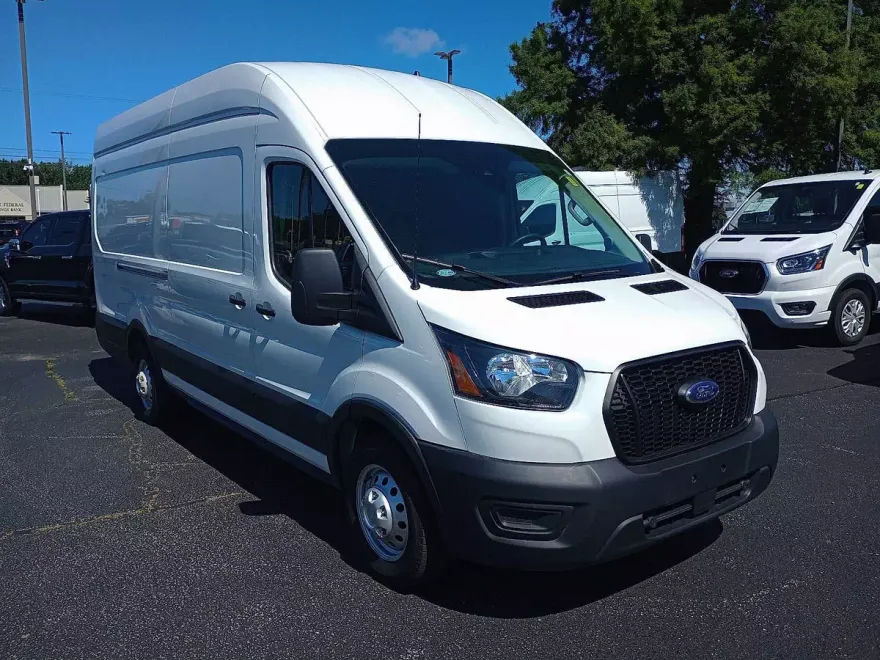 2022 Ford Transit Cargo photo 1