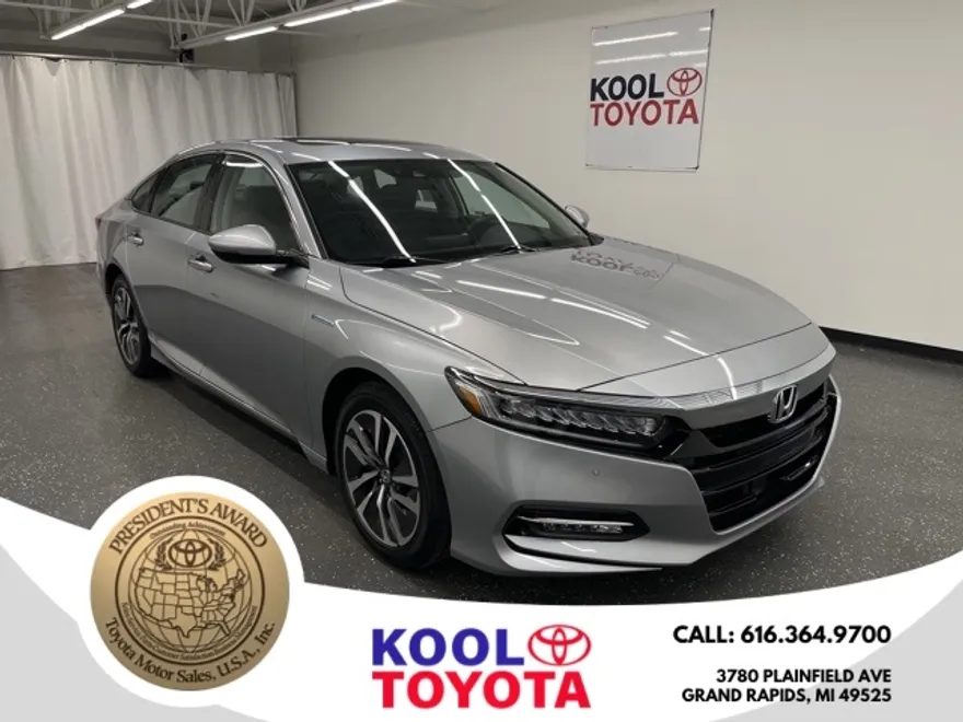 2019 Honda Accord Hybrid Touring photo 1