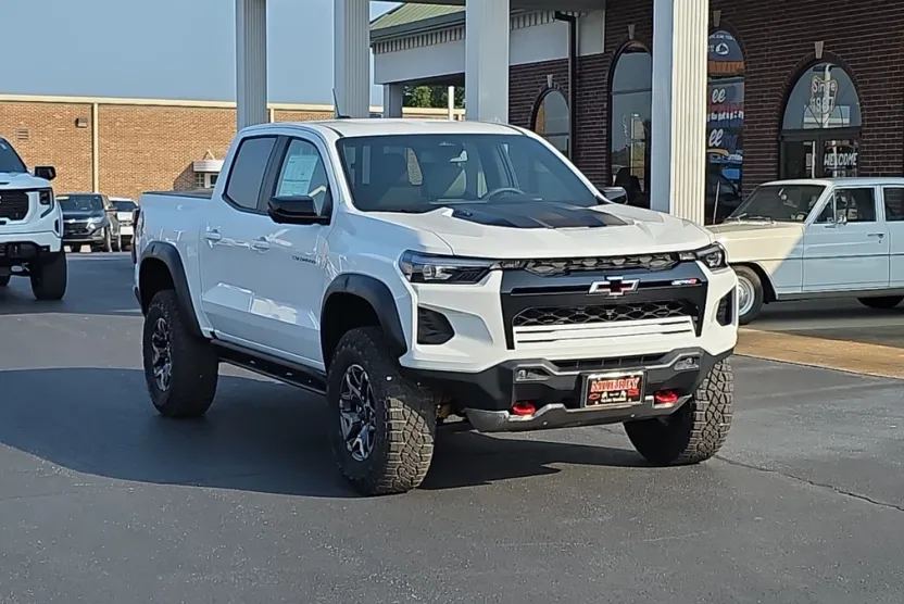 2026 Chevrolet Colorado ZR2 photo 1