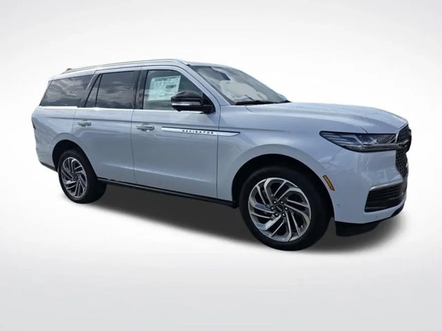 2025 Lincoln Navigator Reserve photo 1