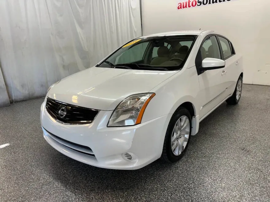 2011 Nissan Sentra 2.0 S photo 1