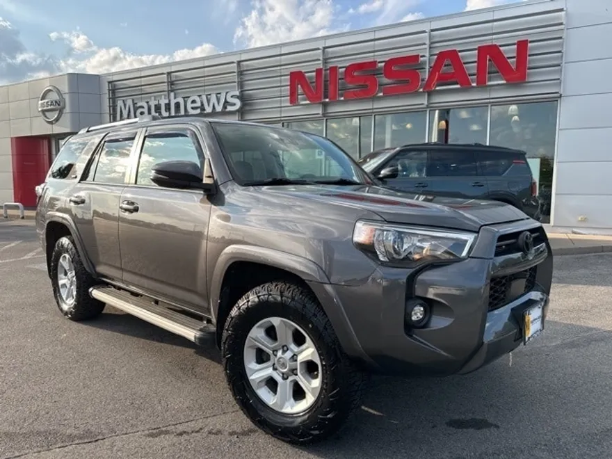 2022 Toyota 4Runner SR5 Premium photo 1