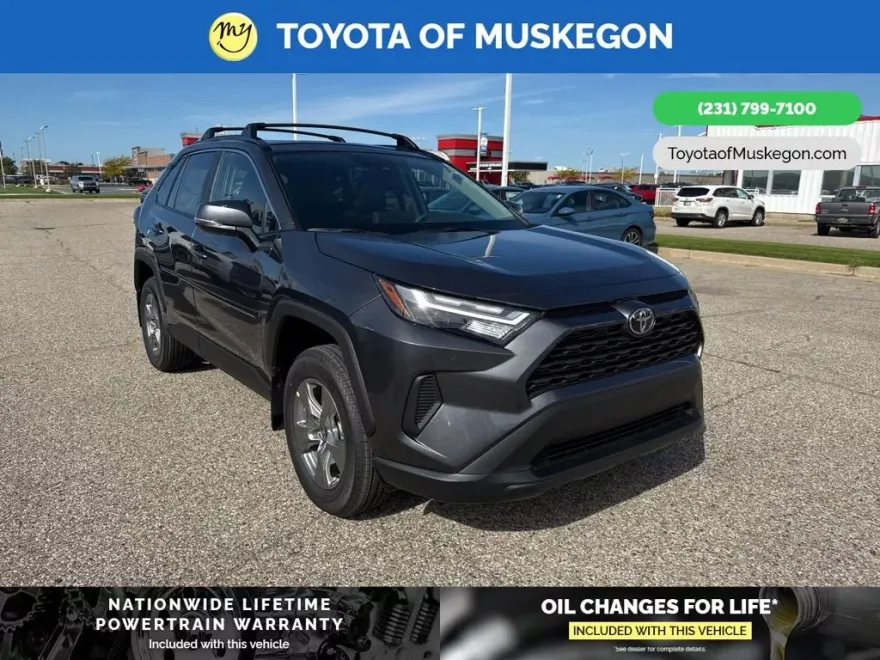2025 Toyota RAV4 XLE photo 1