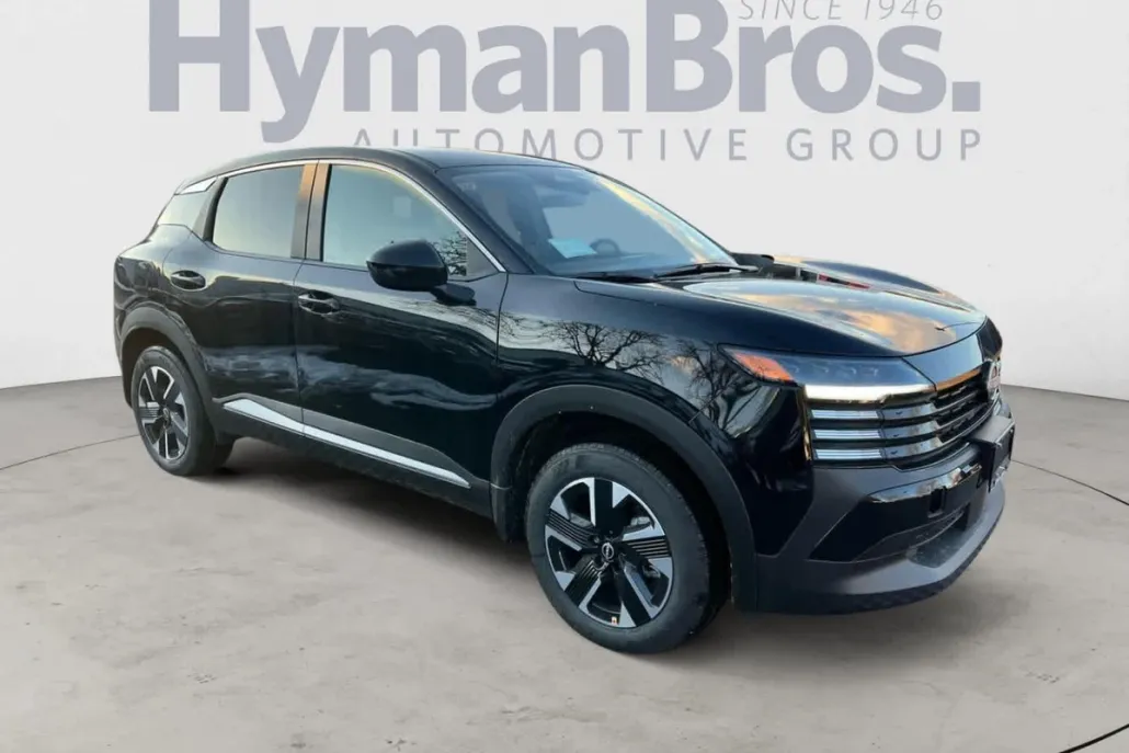 2025 Nissan Kicks SV photo 1
