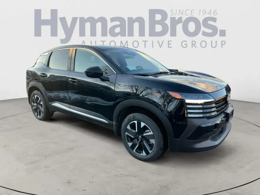 2025 Nissan Kicks SV photo 1