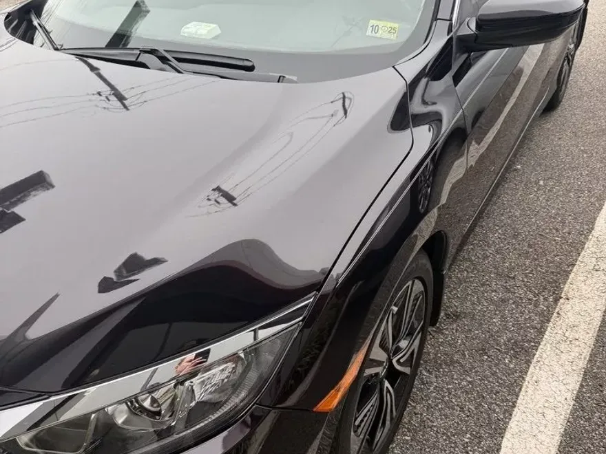 2018 Honda Civic EX-T photo 1