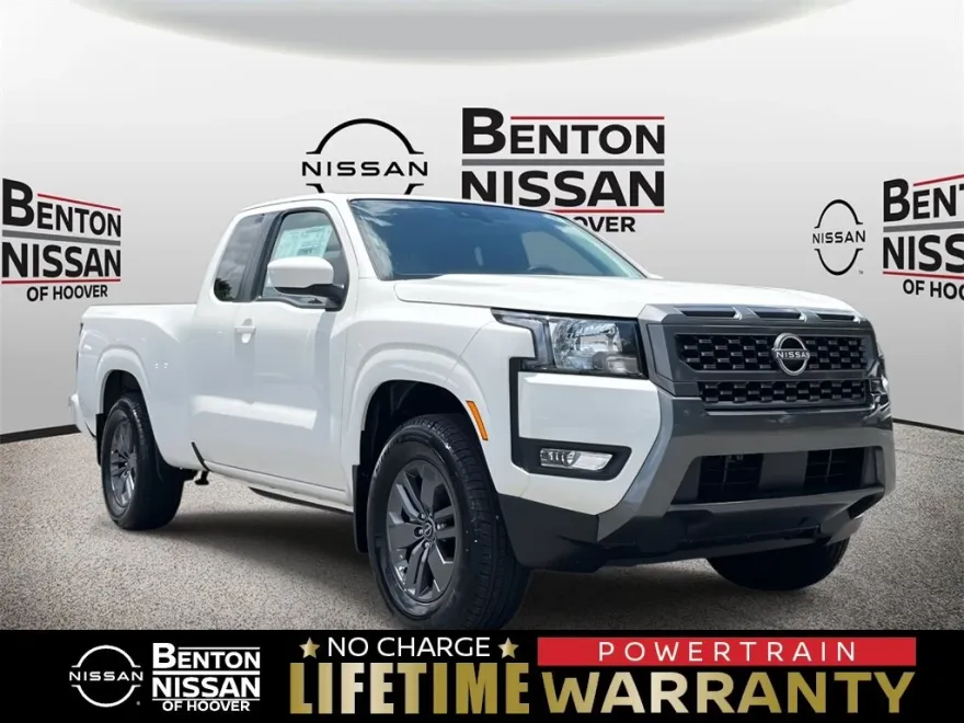 2025 Nissan Frontier SV photo 1