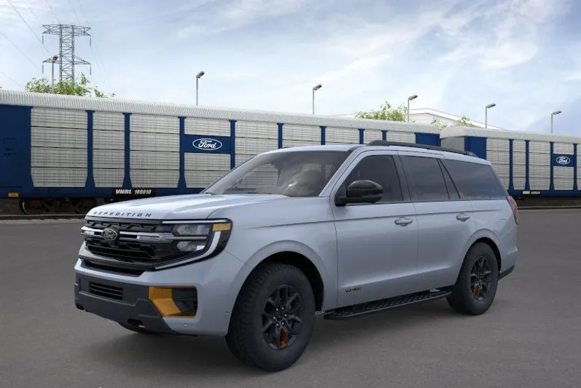 2025 Ford Expedition photo 1