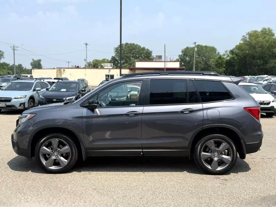 2021 Honda Passport Touring photo 1
