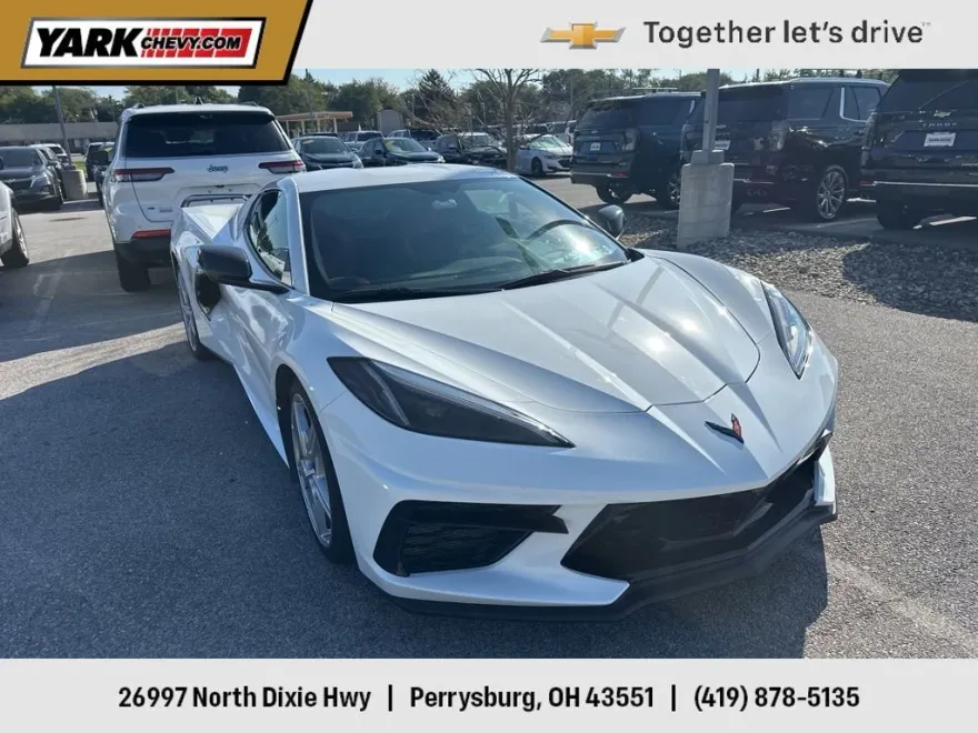 2022 Chevrolet Corvette Stingray 2LT Coupe photo 1