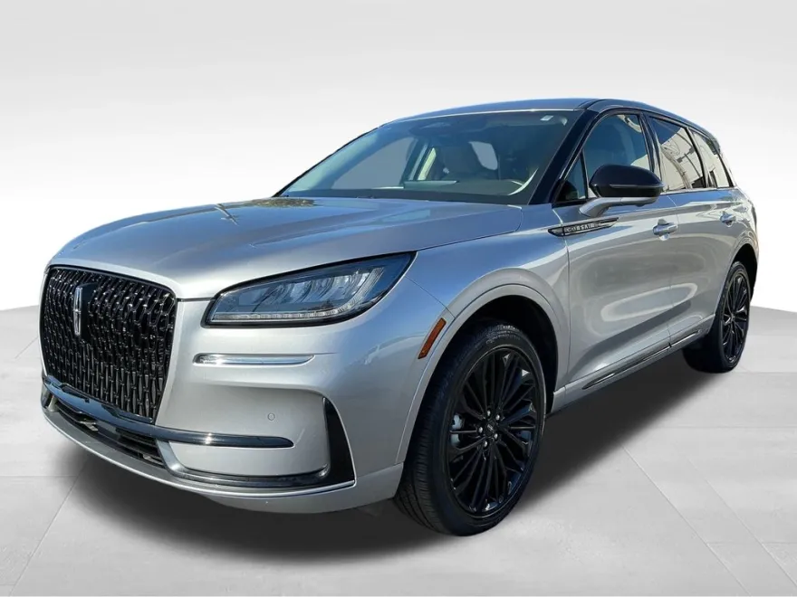 2023 Lincoln Corsair Standard photo 1