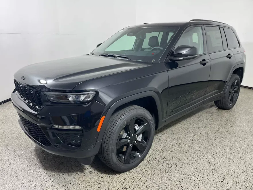 2025 Jeep Grand Cherokee Limited photo 1