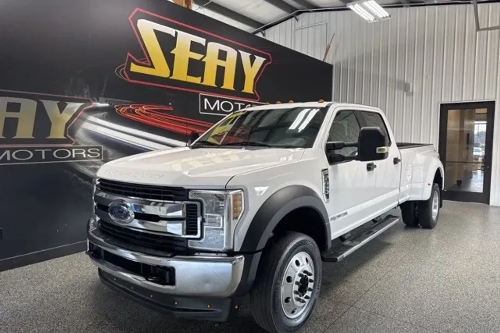 2019 Ford F-450 photo 1