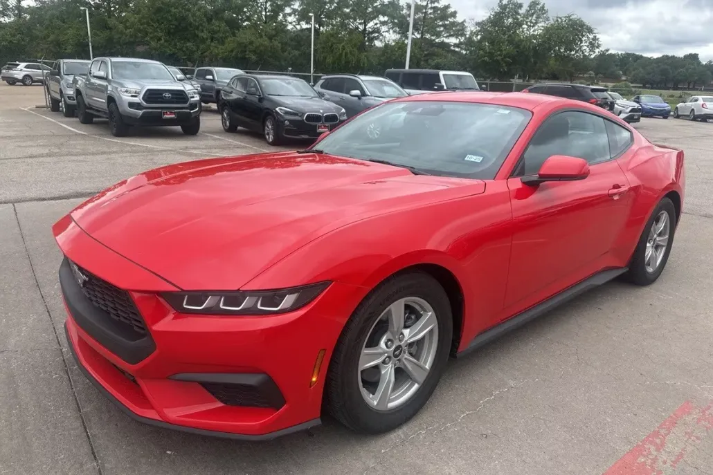 2024 Ford Mustang EcoBoost photo 1
