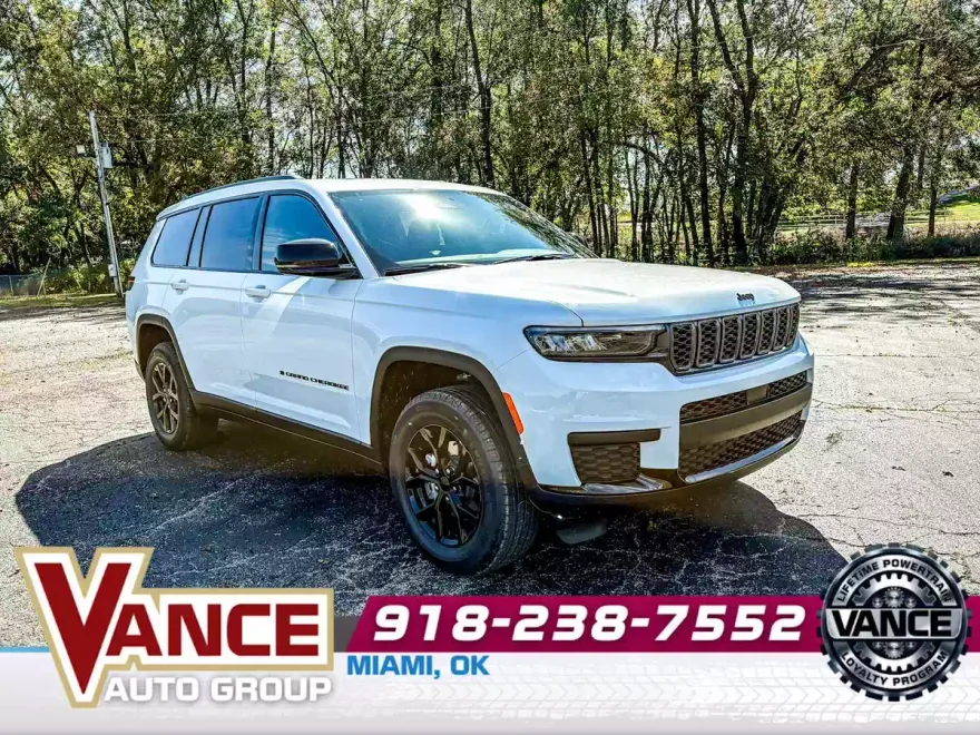 2025 Jeep Grand Cherokee Altitude photo 1